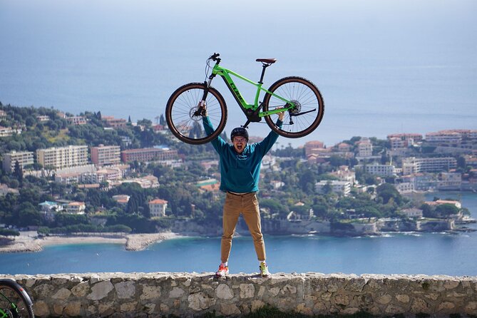A beautiful escape on an electric bike - Meeting at 7 Av. Villermont, then Port Lympia to set the tone