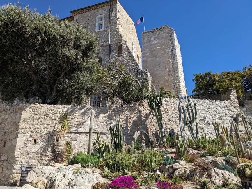 Antibes: 2 hour walking tour in the old town - Port Vauban to Le Nomade and Fort Carré: sea views plus the big picture