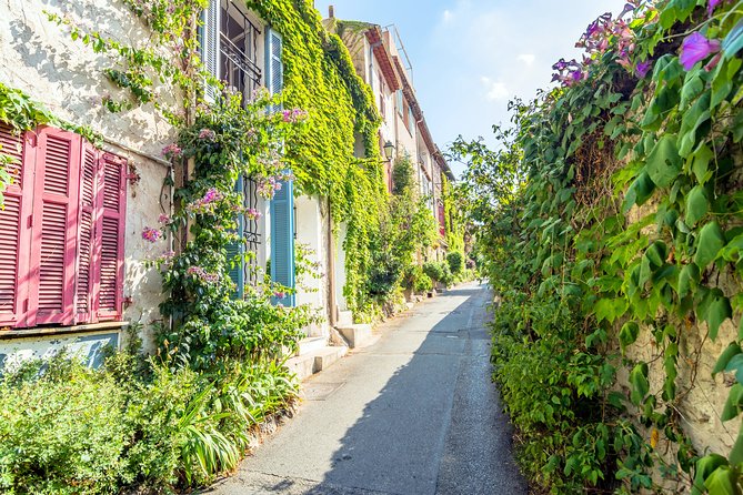 Antibes Private Walking Tour - Peynet museum area and religious landmarks: connecting Antibes in one walk