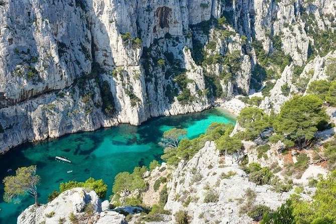 Calanques of Cassis, Aix-en-Provence & Wine Tasting Private Tour - Key Things That Make This Tour Work