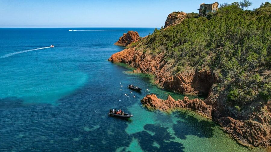 Cannes: coastline boat excursion to St Tropez via Esterel - The Port Grimaud detour: Little Venice vibes without the long wait