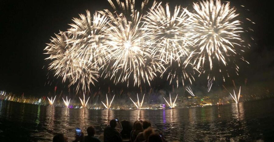 Cannes: Fireworks at Sea - Why watch Cannes fireworks from a boat, not the shore