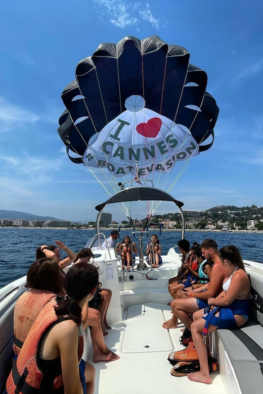 Cannes: Parasailing Experience for Couples, Family & Friends - On the boat: instruction, safety gear, and languages that reduce stress