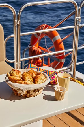 Catamaran from Cannes - Saint Marguerite Island boat change: what to expect on mixed half-days