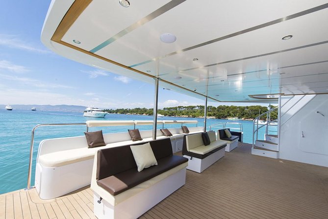 Catamaran from Cannes - Full-day highlights: Massif de l’Esterel and a secluded cove