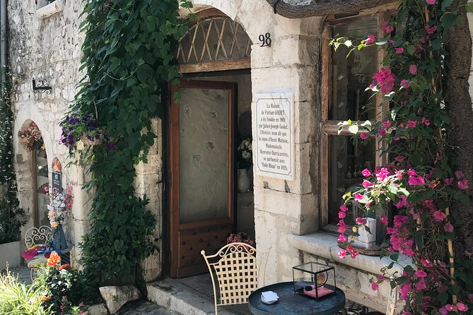 Certified tour guide-Most Exhaustive French Riviera private tour - How the day flows: pickup, vehicle comfort, and pacing