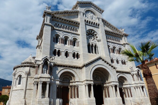 Day Trip: Guided tour of Monaco and Eze, sightseeing . - Monte-Carlo photo stop and the Casino passport reality