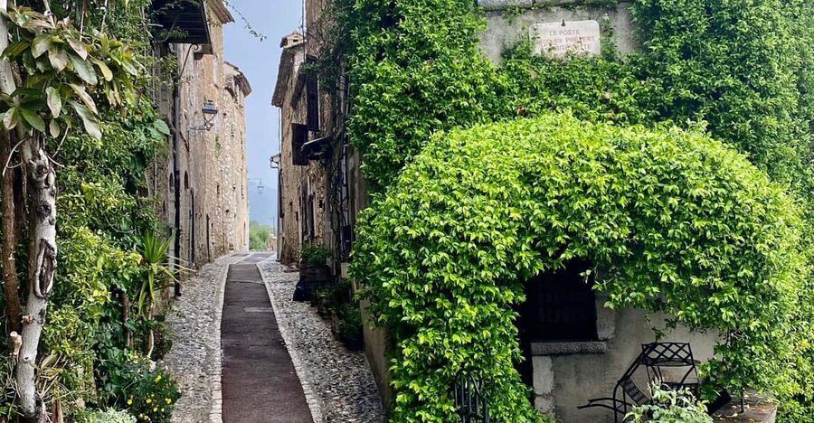 Depuis Cannes une journée Grasse ,Gourdon, St Paul de Vence - From Cannes to Saint-Paul de Vence, the Rhythm of This 270-Minute Tour