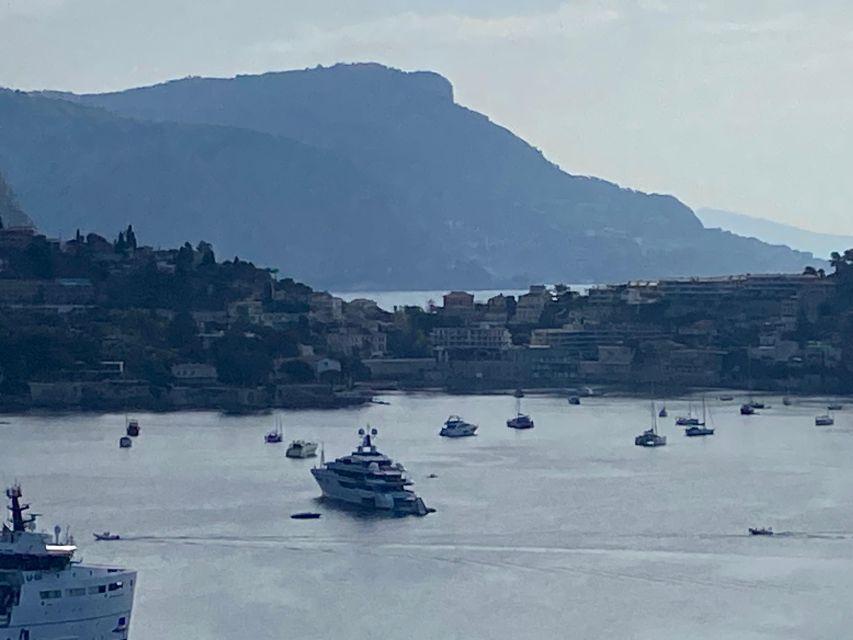 Depuis Cannes une journée Grasse ,Gourdon, St Paul de Vence - Croisette Boulevard in Cannes, Where Glamour Is Part of the Experience