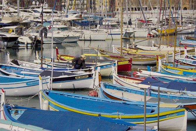 Discovery of the city of Nice by electric Méhari - Why an electric Méhari tour makes Nice easier than it looks