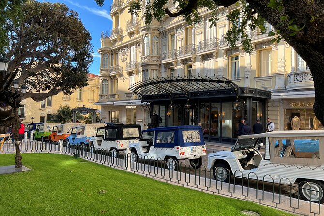 Discovery of the city of Nice by electric Méhari - The oldest square in Nice and the Port’s pointus postcard scene