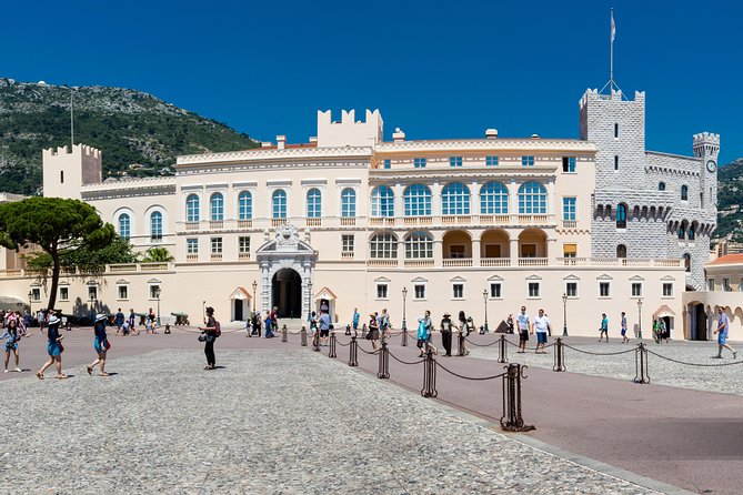 Excursion Van > Cannes > Nice > Eze Village > Monaco Monte-Carlo - Nice: Promenade des Anglais Drive-By, Then the Hilltop Views