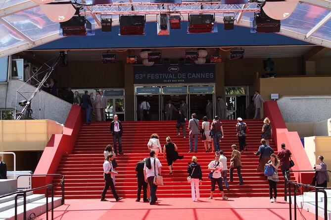 Fascinating Cannes – Private Walking Tour - Rue Meynadier: from 16th-century carriage history to today’s storefronts