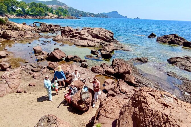 French Riviera Colorado & Var West by Train (from Cannes/Nice) - Le Dramont and Agay: red cliffs, steep coastlines, and that curved-bay view