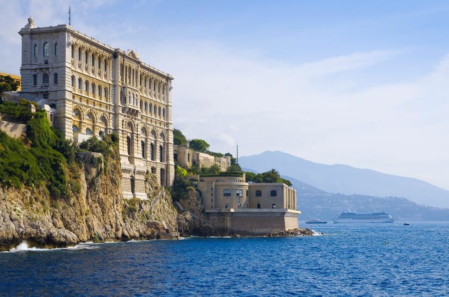 From Cannes: Roundtrip Ferry to Monaco - Your Monaco Free Time: Choosing Between Palace, Casino, and the Oceanographic Museum