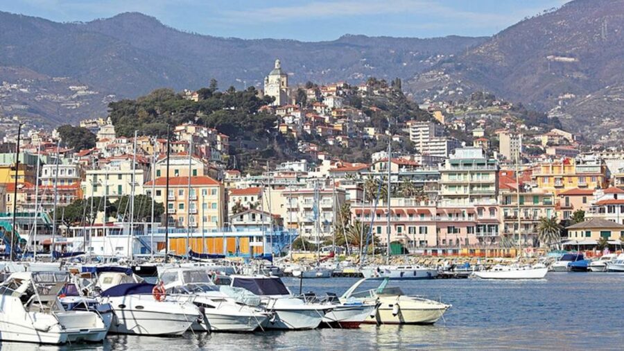 From Nice: Full-Day Italian Market, Menton, & La Turbie Tour - Why This Nice-to-Italy Loop Feels Special