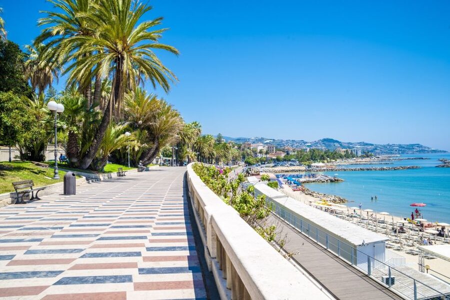 From Nice: Full-Day Italian Market, Menton, & La Turbie Tour - Sanremo First: How to Use the 3-Hour Block Well
