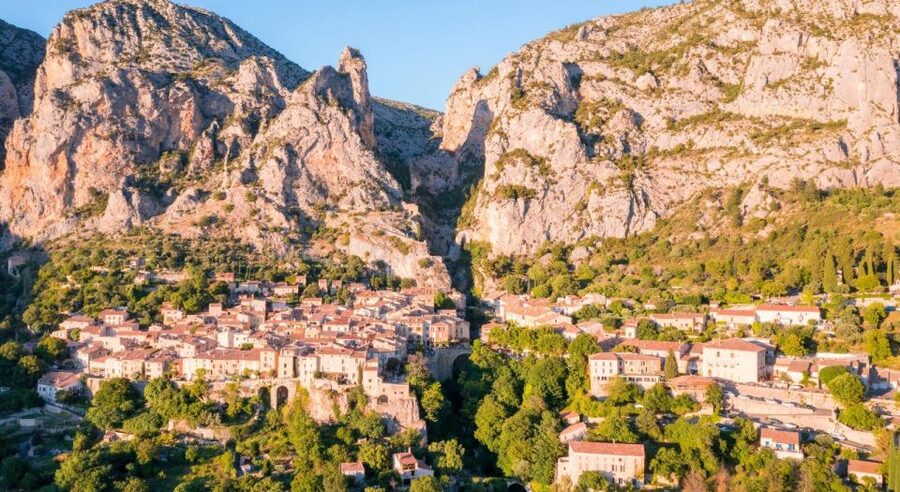 From Nice: Gorges du Verdon Guided Tour - Why the Gorges du Verdon day trip feels like a different world from Nice