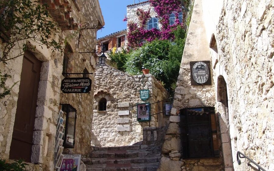 From Nice: Monaco, Monte-Carlo and Eze Village Guided Tour - The Formula 1 Circuit of Monaco: Seeing the Track Like a Local