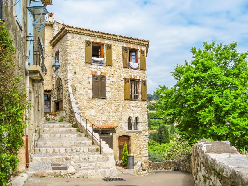 From Nice: Provence and its Medieval Villages Full-Day Tour - Gourdon and the fortified viewpoint plus Saut du Loup