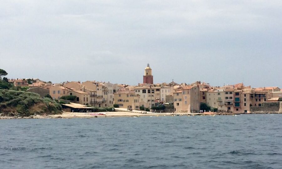 From Nice: Saint-Tropez and Port Grimaud Tour - Port Grimaud: François Spoerry’s Canal Town in Provence