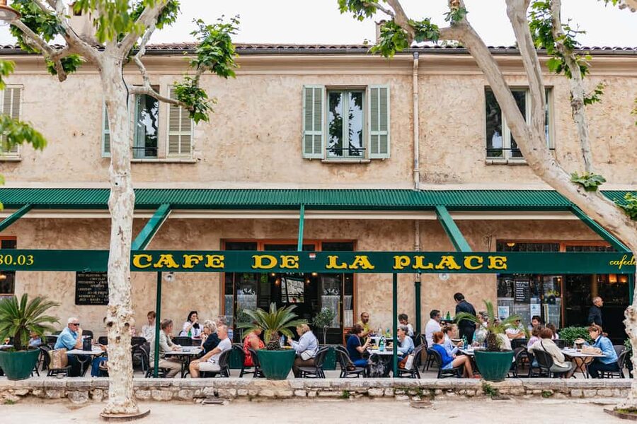 From Nice: Wine Tasting, Cannes, and Countryside Tour - Saint-Paul-de-Vence, art-galleries time and a smart lunch window