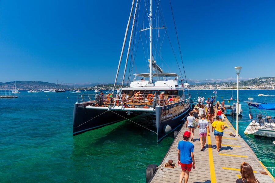 Full-Day Catamaran Cruise Departing from Cannes - Massif de l’Esterel and the Corniche d’Or cove stop