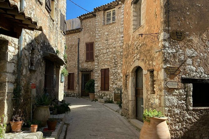 Full day tour Medieval Villages Grasse Gourdon Tourettes St Paul - Getting there: 8 hours, pickup in Nice, and a max of 16