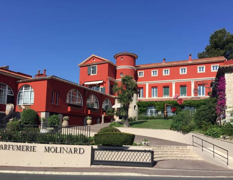 Grasse: Perfume Workshop - Entering the workshop: what the 20 minutes really includes