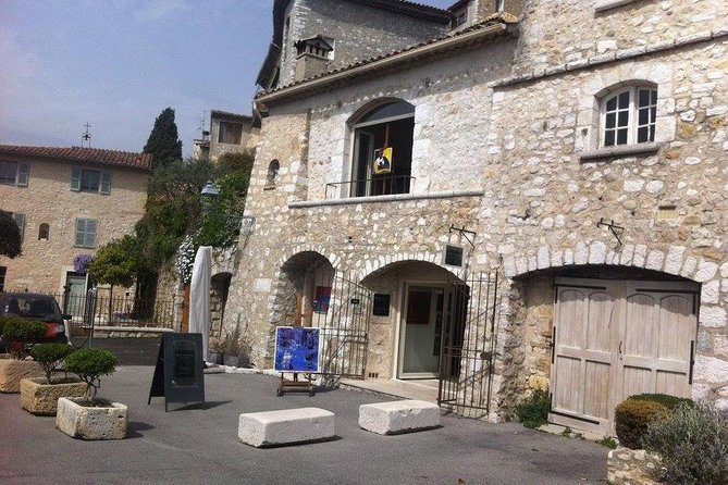 Grasse perfumery Fragonard, Gourdon, Tourettes Sur Loup, Saint Paul De Vence - Tourrettes-sur-Loup: the medieval village stop that keeps changing your view