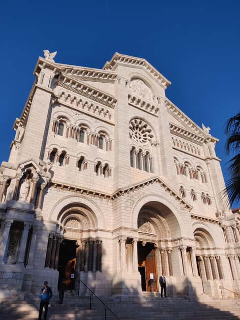 Guided tour of Monaco in 2 hours - Prince’s Palace, Changing of the Guard, Grimaldi for Over 700 Years