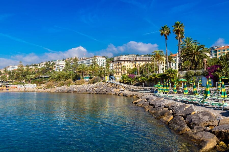 Italian Riviera, French Riviera and Monaco Private Tour - Monte-Carlo Casino Square: glamour without the heavy push