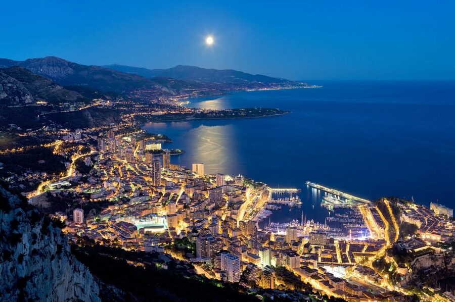 Monaco and Monte-Carlo by Night with Private Driver/Guide - From your door to the coast: how you get started in the evening