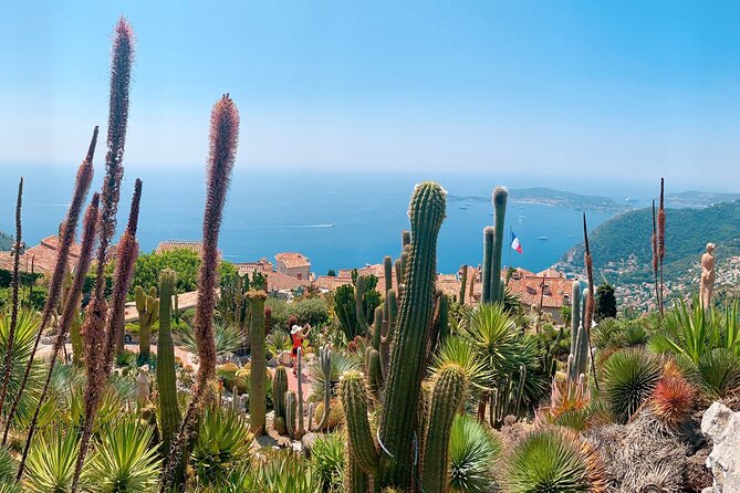 Monaco & Èze - Private Pickup From Cannes to Menton, in a Comfortable Car