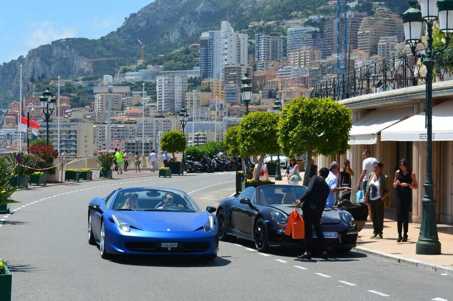 Monaco: Highlights & Secrets Walking Tour - Port Hercule and the Grand Prix Circuit: Luxury With a Racing Story