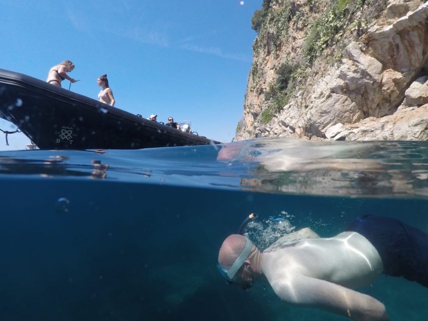 Nice: 1h30 nautical excursion to Cap Ferrat - Boat comfort, safety, and that “captain knows the coast” factor