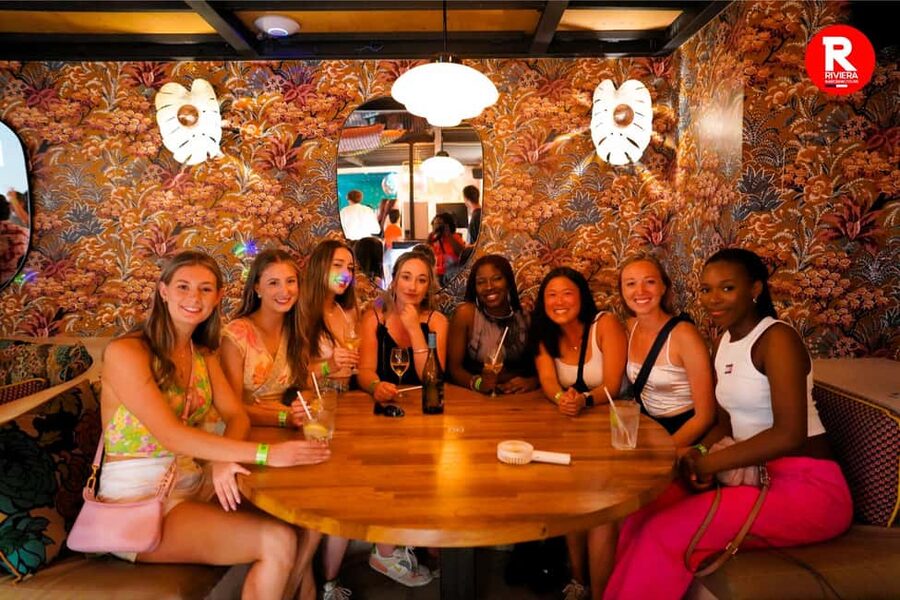 Nice: 4 Bar, 1 Club Riviera Bar Crawl Party with Free Shots - The Club Finale With a DJ Set