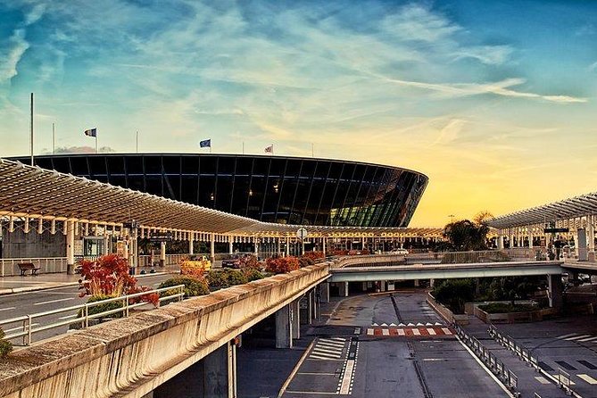 Nice Airport Private Arrival Transfer to Cannes, Monaco or Eze - Finding Your Driver at Nice Airport, Fast