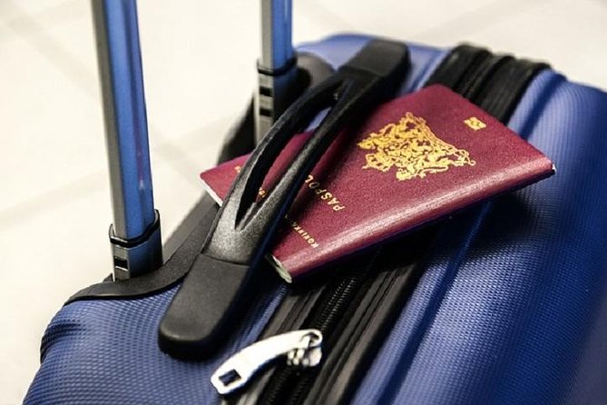 Nice Airport Private Departure Transfer from Cannes, Monaco or Eze - Meet-and-greet: how the driver helps you move faster