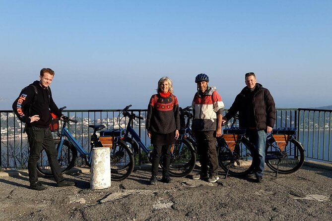 Nice: E-bike tour along the panoramic French Riviera - Getting started at Holland Bikes, then rolling into Place Massena