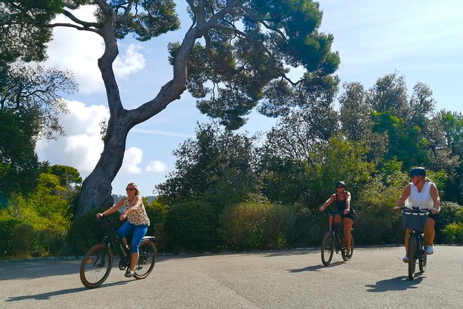 Nice Essentials Guided Electric Bike Tour - Stop 1: Promenade des Anglais, Sea Breezes and Turquoise Bike Lanes