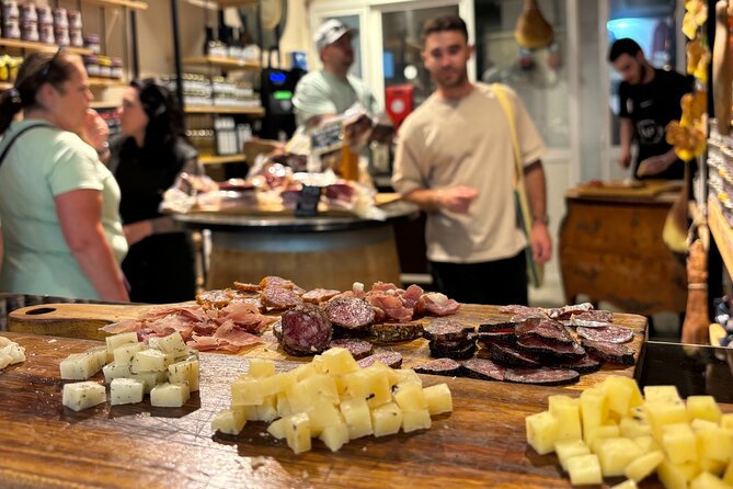 Nice Food Tour: Food Tastings & Local Wine Experience in Nice - Cours Saleya Market: Where Nice Looks Like It Lives