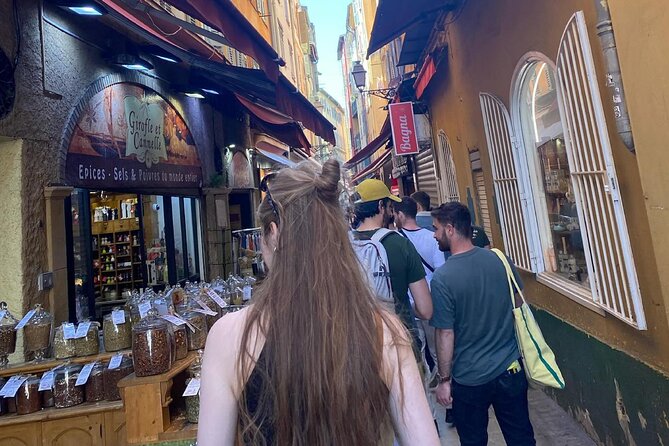 Nice Food Tour: Food Tastings & Local Wine Experience in Nice - Gelato Finale in Old Town: A Sweet End That Actually Fits the Day