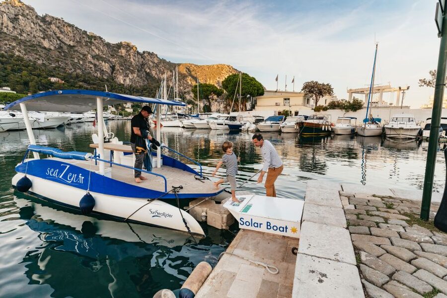 Nice: Private Sunset Tour on Solar Powered Boat - The 80-Minute Cruise Flow: Guided Coastline, Then Sunset Time