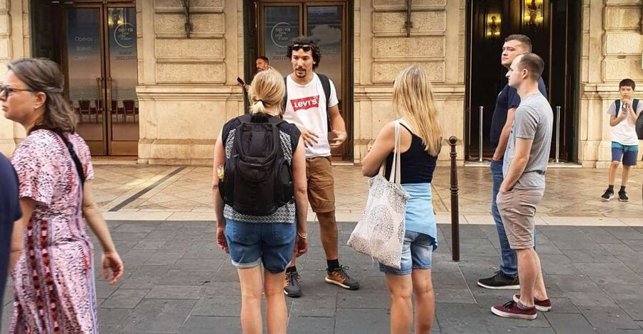 Nice: Sightseeing Walking Tour with certified tour guide - Neuf Lignes Obliques and the Nice Opera House: where the city’s layers show