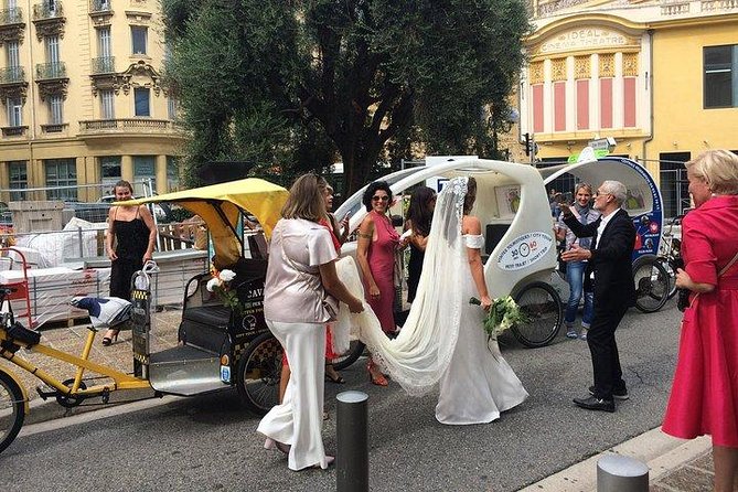 Original Nice city tour ( pedicab-vélo taxi) - Opera de Nice and Place Massena: classic landmarks in quick context