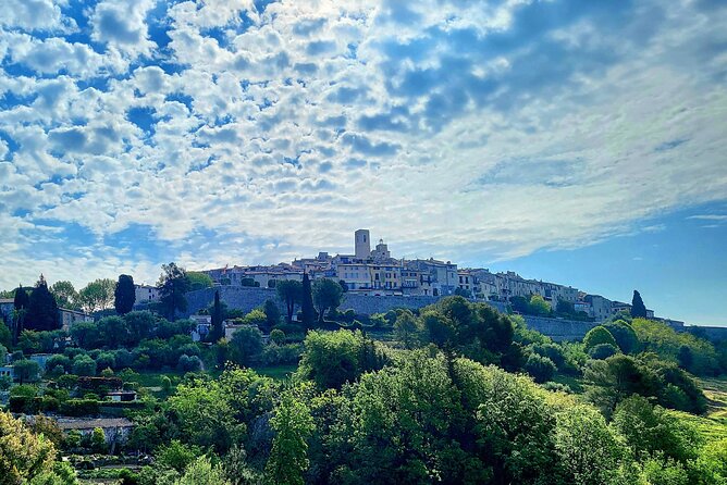 Private discovery of the hinterland of the Côte d'Azur - A full Riviera day beyond the beach, with a real local guide