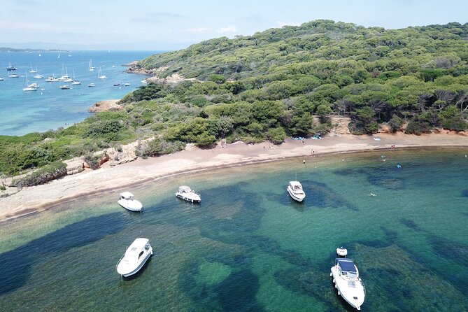 Private full-day boat trip to Porquerolles - Food plans on board: picnic time or village meals