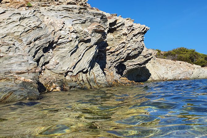 Private full-day boat trip to Porquerolles - Price and value for up to 11 people