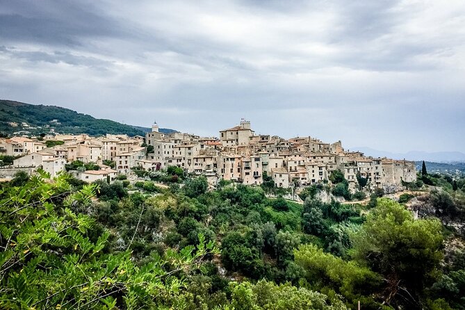 Private Full-day French Riviera and Hilltop Villages Tour - Entering the day: how the route is built for your comfort